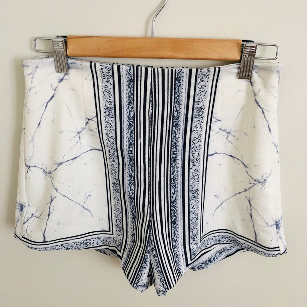 NWOT🌊High waisted shorts